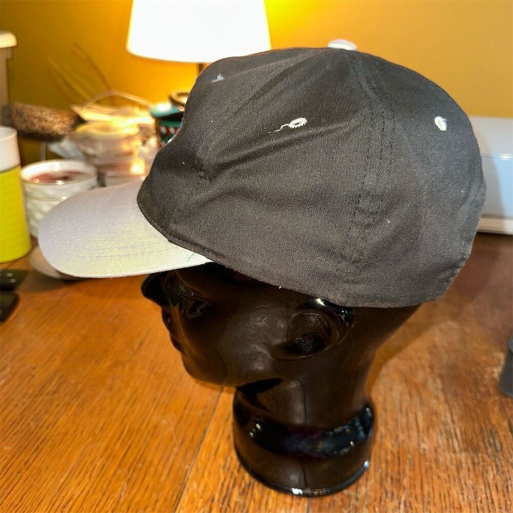 Vintage Chevrolet Snapback Hat Black Unisex Embroidered Logo Adjustable - Picture 3 of 9